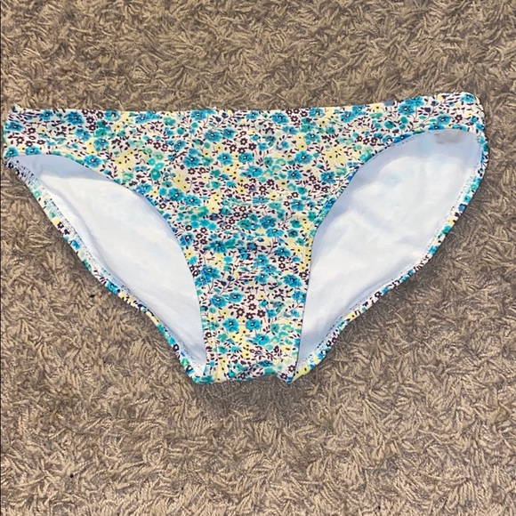 Old navy bathing suit set - Picture 2 of 3